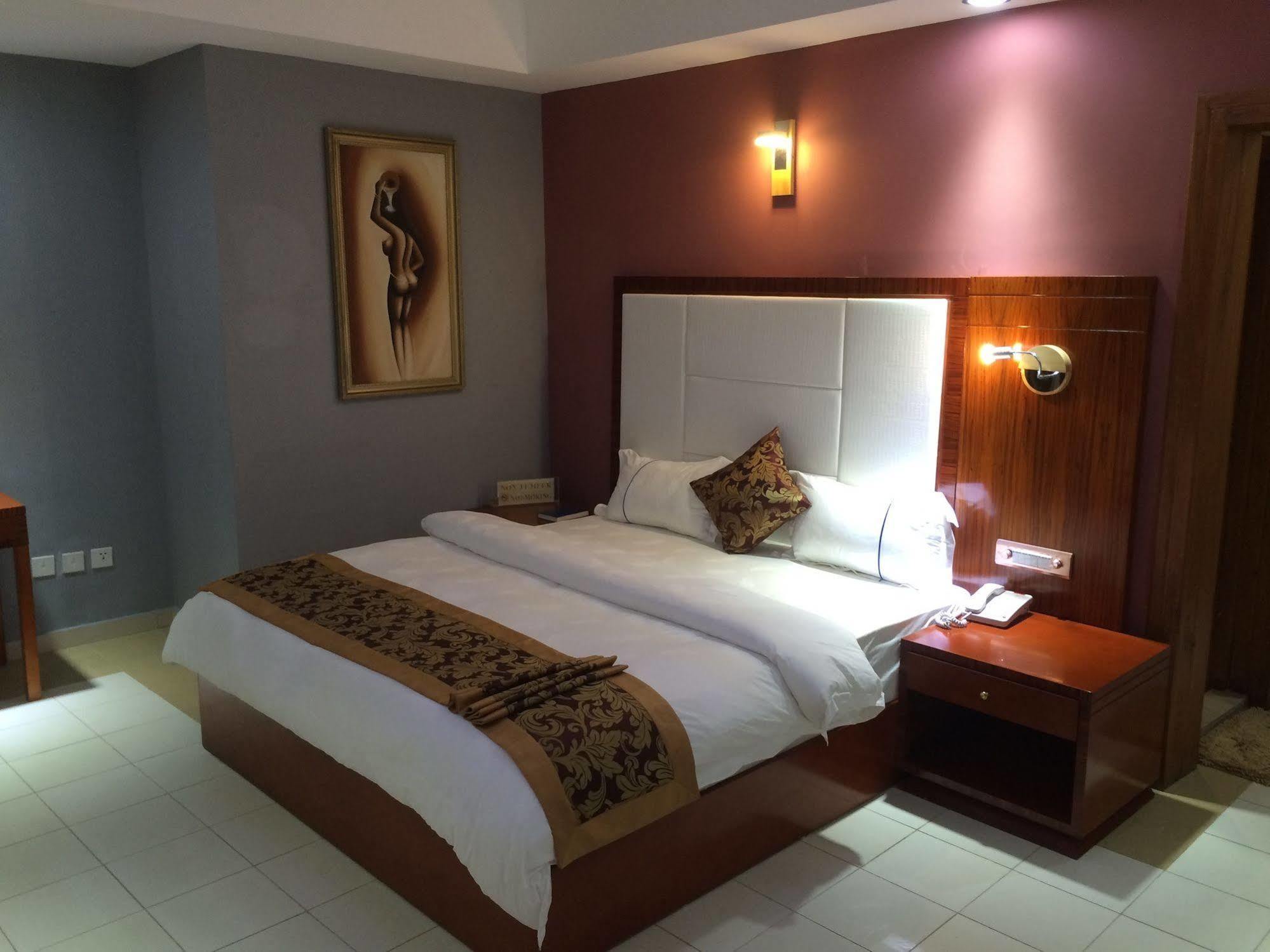 Sun Beach Hotel Cotonou Ngoại thất bức ảnh