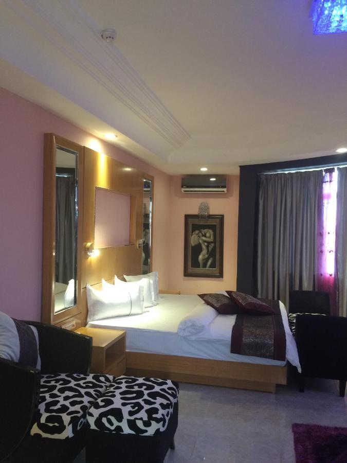 Sun Beach Hotel Cotonou Phòng bức ảnh